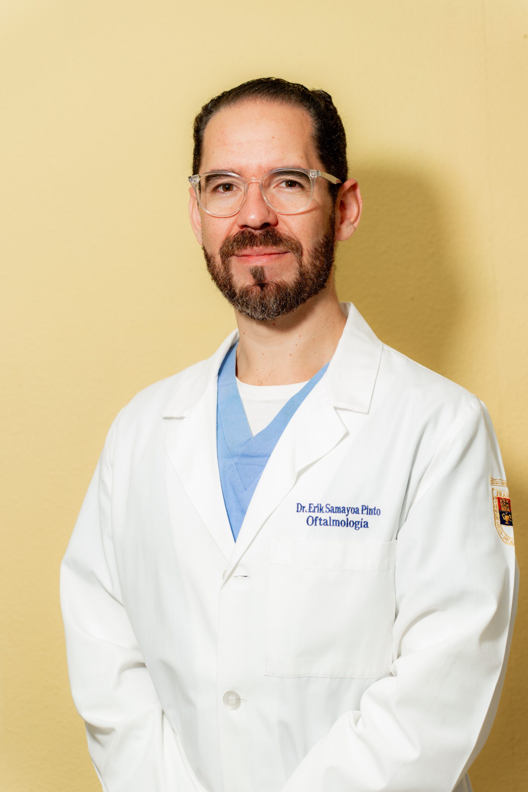 Clinica Oftalmológica Especializada con los Doctores Samayoa | Oftalmología Boutique - OPTISA